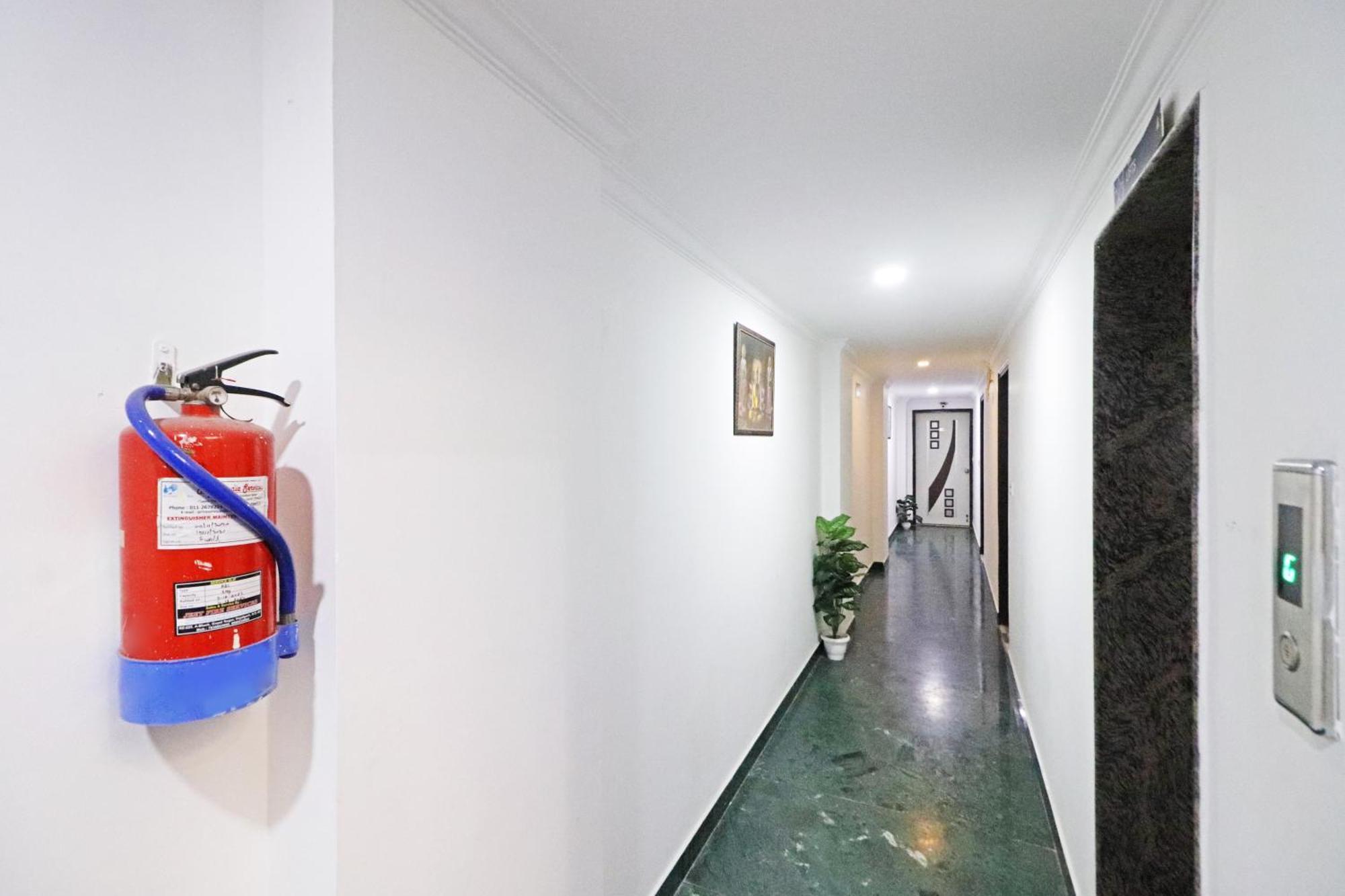 Clink Airport Stay -Neu-Delhi Exterior foto